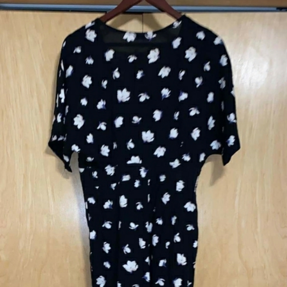 Lush Flowers Dress - Picture 5 of 15
